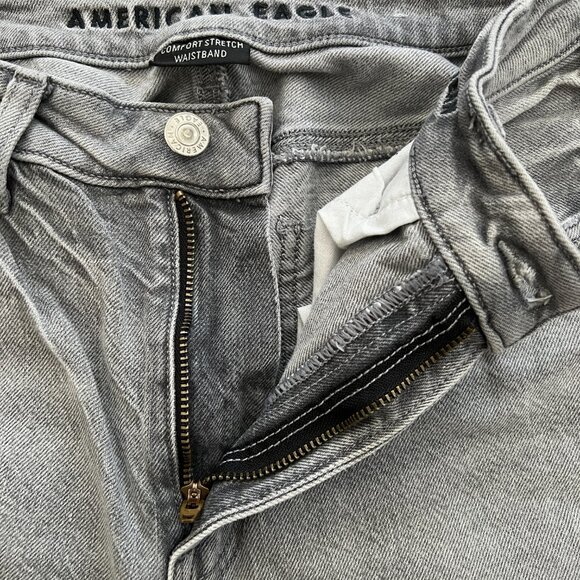 E1 -- AMERICAN EAGLE gray comfort stretch waistband destroyed mom jeans 4 - Picture 4 of 8